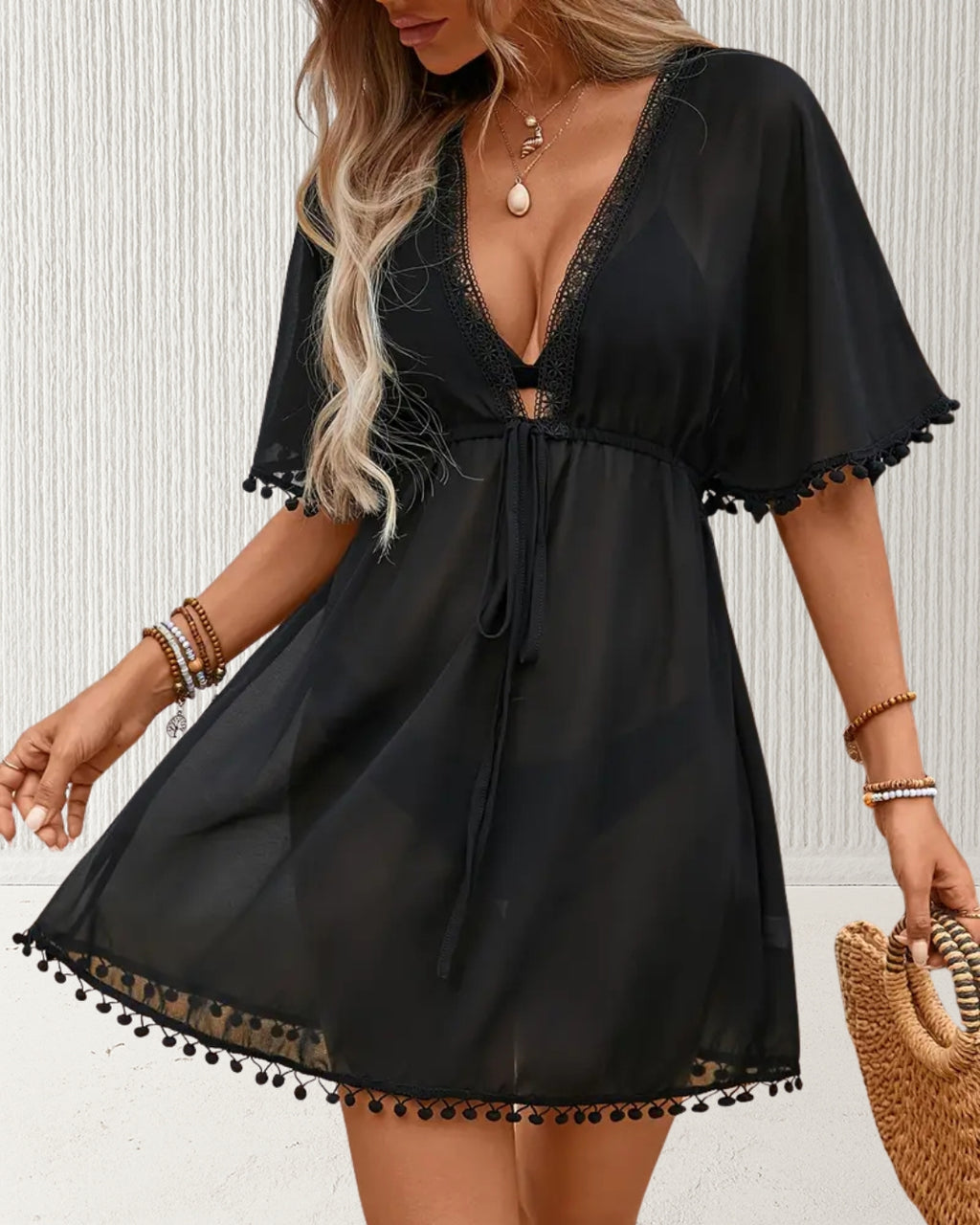 Willow Beach Cover-Up Dress – Black on model; beach-to-lunch styling, relaxed and true to size.